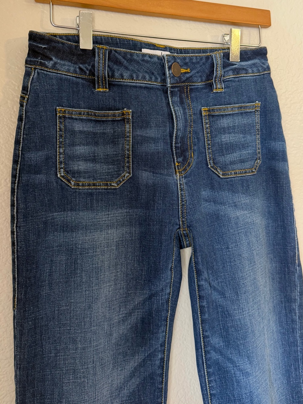 Cabi Patch Pocket Jeans Medium Blue Wash High Rise Straight Leg Denim Size 4 - Picture 4 of 10